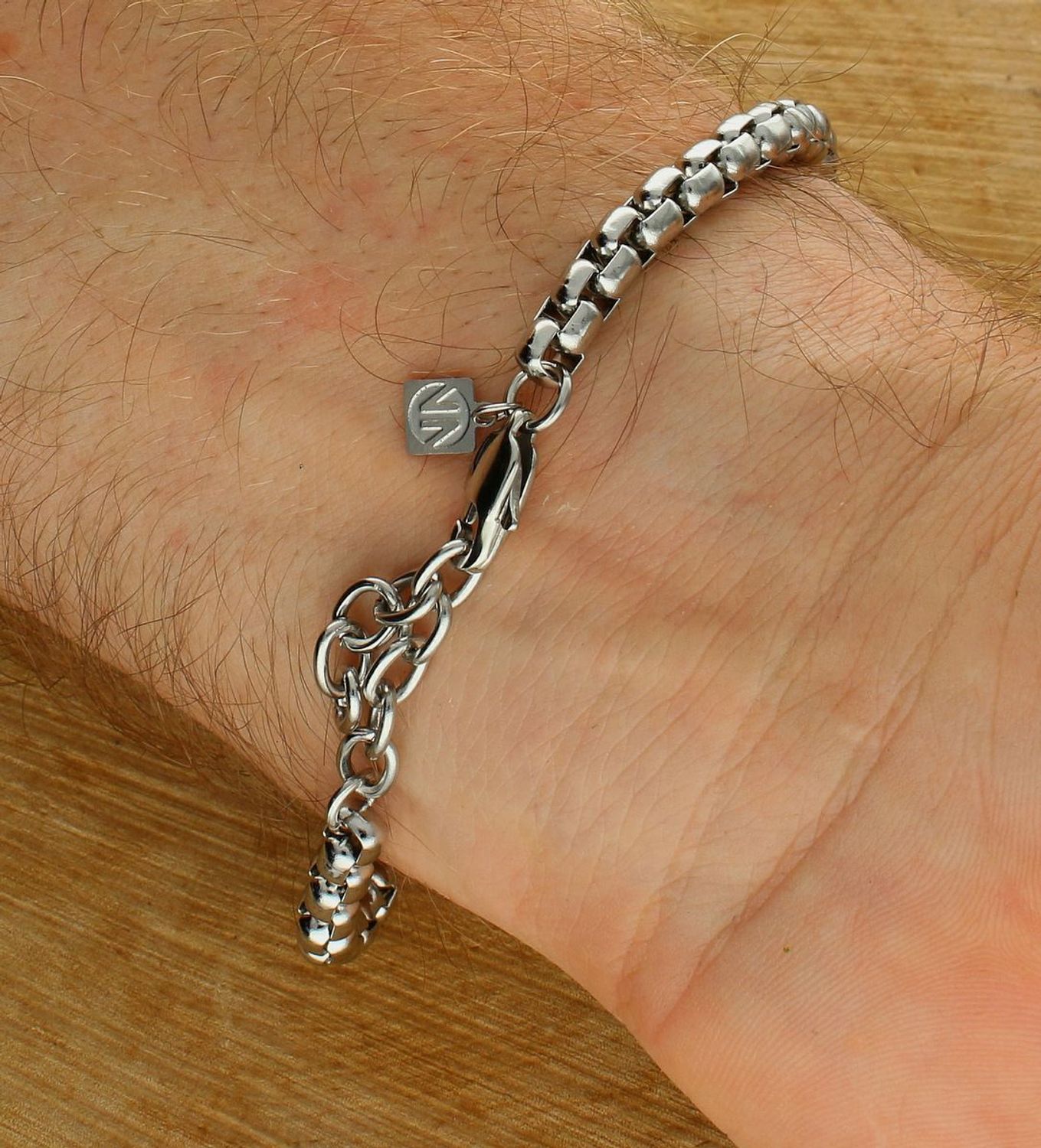 Bransoletka męska Nomination Italy Strong z różową powłoką i białym diamentem 028321 034.png